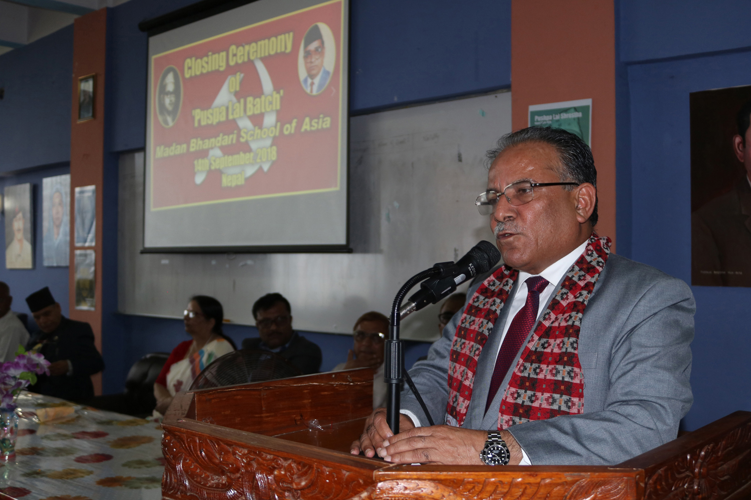 नेपालको कम्युनिस्ट आन्दोलन र अभियानबाट विश्व समुदाय चकित : प्रचण्ड