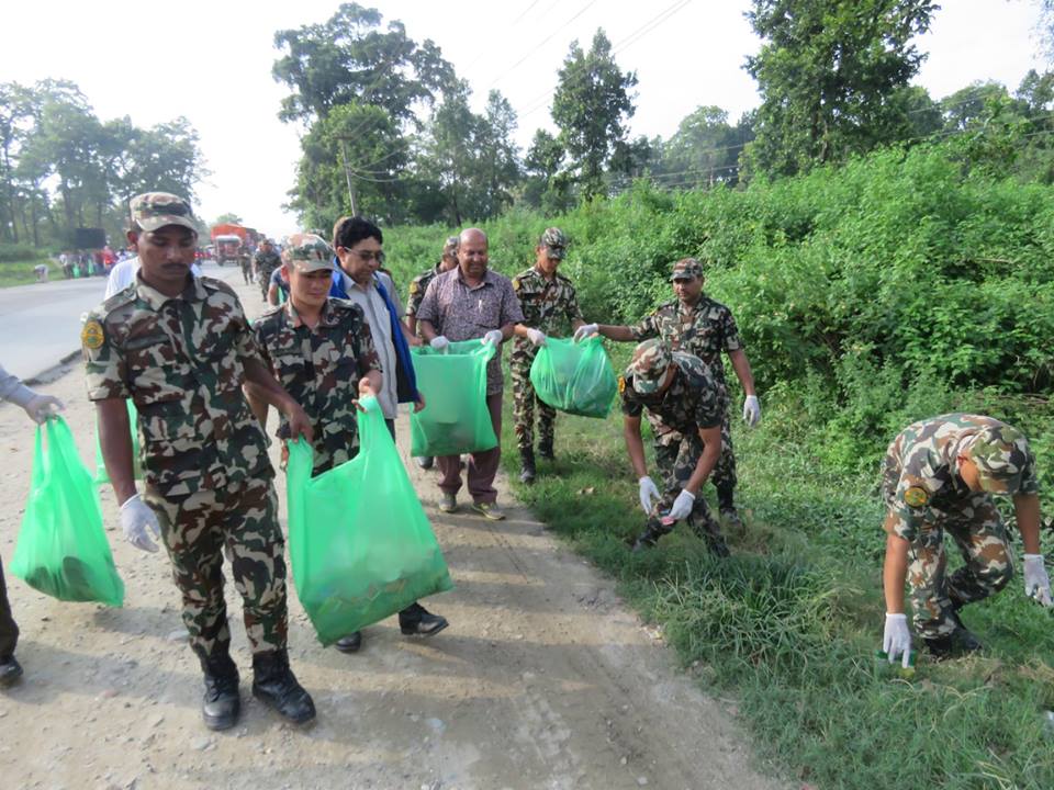 टिकौली जंगलमा सेना परिचालन गर्न संरक्षणकर्मीहरुको माग