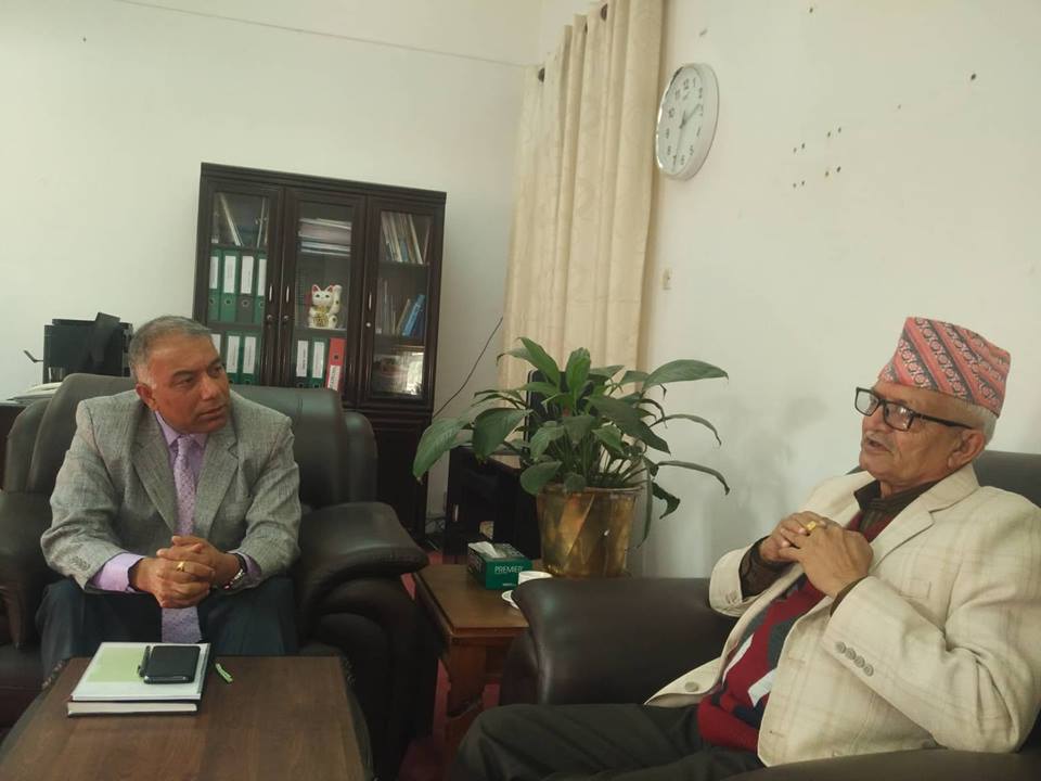 पुननिर्माणमा मुख्यमन्त्रीको चासो