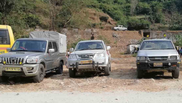 सरकारी सवारीसाधनको दुरुपयोग: प्राधिकरणको सवारी वनभोजमा