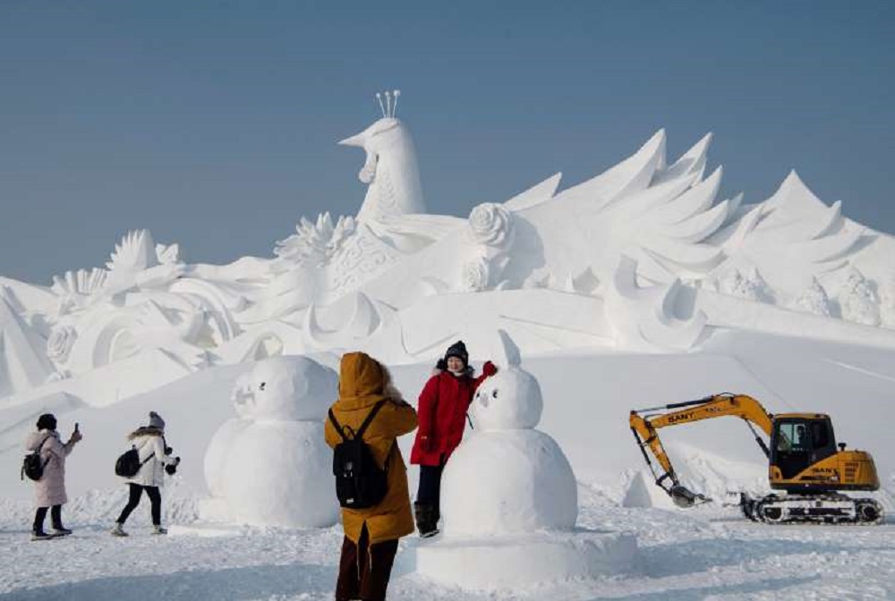 हिउँको रमाइलो छ चिनियाँ शहर ‘हारबिन’ मा