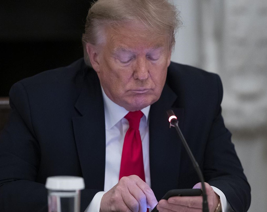 राष्ट्रपति ट्रम्पको सामग्री फेसबुकले हटायो