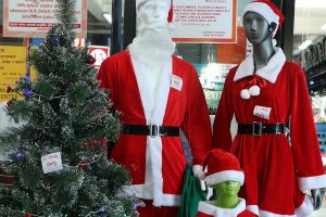 क्रिसमस मनाउँदा मास्क लगाउन डब्लुएचओको आह्वान