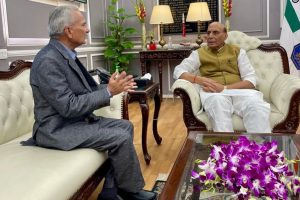 पूर्वप्रधानमन्त्री भट्टराई र भारतीय रक्षामन्त्री सिंहबीच भेटवार्ता