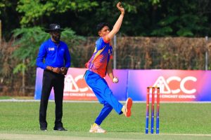 एसिसी पुरुष  यु–१६ःनेपाल बलिङ गर्दै