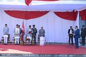 राष्ट्रपतिसमक्ष मधेस प्रदेशका प्रदेश प्रमुख कर्णको शपथ