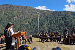 ‘सिडिओ’ पैदलै गाउँमा आएपछि…