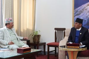 राष्ट्रियसभा अध्यक्ष दाहालसँग प्रमुख निर्वाचन आयुक्त भण्डारीको भेट