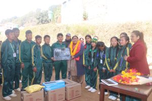 समता स्कुललाई कम्प्युटर हस्तान्तरण