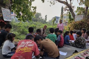 खुला आकाशमुनिको ‘ट्युसन’ कक्षा !