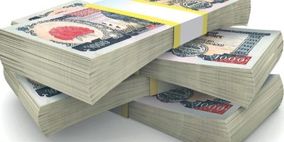 स्रोत नखुलेको नगदसहित दुई जना पक्राउ