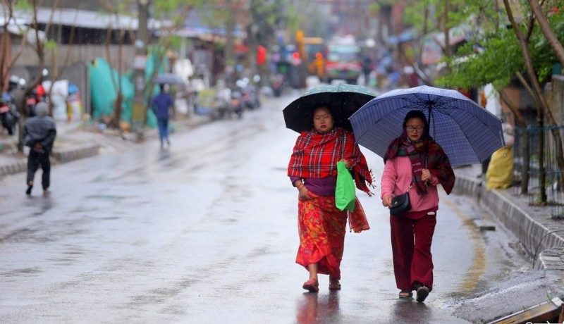 आज दिउँसो पहाडका केही स्थानमा मध्यम वर्षा, तराईमा तातो हावा