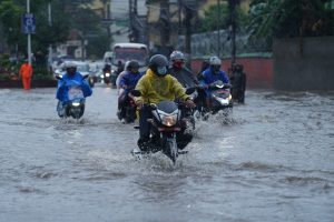 प्राविधिक त्रुटि र जल प्रवाह क्षेत्र अतिक्रमणले माइतीघर डुबान