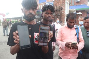 सम्पर्कविहीन आफन्त, नरोकिएका आँसु र दर्दनाक पर्खाइमा परिवार