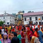 साउनको तेस्रो सोमबारः पशुपतिनाथमा दर्शनार्थीको घुइँचो