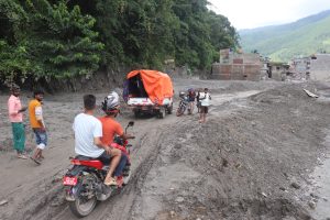 ढुङ्गेमा यातायात सञ्चालन