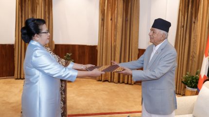 पाँच देशका राजदूतद्वारा ओहोदाको प्रमाणपत्र प्रस्तुत